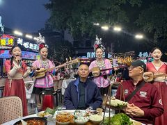 -刘姐啤酒鱼民族演艺餐厅(西街总店)