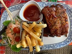 -卷心菜和避孕套餐厅(Pattaya)