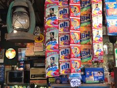 -席娜卡琳火车铁道夜市