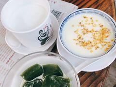 桂花凤凰奶-周大娘牛乳(旧寨古村总店)