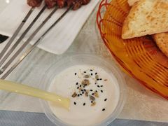 -马尔龙新疆饭店·清真(瑞景店)
