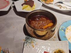 -雍容荟帝王蟹活龙虾展台自助(IFS黑金店)