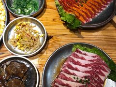 -青瓦炭韩潮烤肉(花园道店)