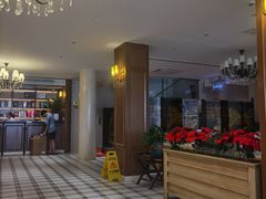 -鹏城人家海鲜酒家·23年老字号(较场尾店)