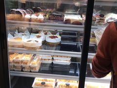 面包甜点陈列柜-幸福西饼面包茶饮(车公庙店)