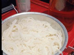 -爱你您·自家鱼塘·活水喷泉鱼火锅(八里店)