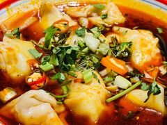 -八二小区抄手(龙湖上城天街店)