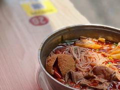 -铁锅哥米线