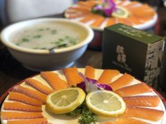 东江三文鱼刺身-醉美东江·三文鱼·烧鸡公