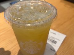 -星巴克臻选(青岛麦凯乐分店)