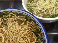 -牛一嘴·兰州牛肉面·大盘鸡(财富中心店)