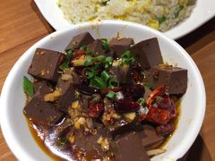 -炉小二铜锅牛蛙•川湘菜(三里屯店)