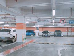 -久光百货-地下停车场