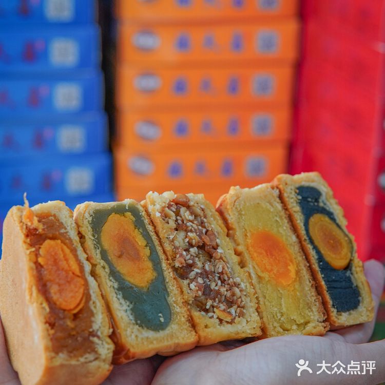 三亚美食丨老字号月饼去!斑斓月饼绝了!