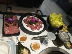 -三不牛腩(宾虹路店)