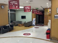 -雅悦齿科(顾村公园店)