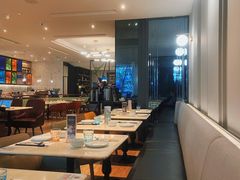 -港丽餐厅(高德置地店)