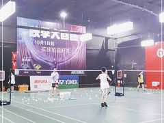 -尤尼克斯羽毛球主题馆