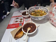 -串串叔叔麻辣烫(铜锣湾店)