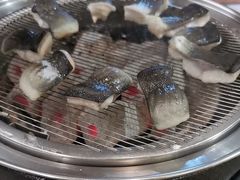 -围炉肉舍•炭烤活鳗•丹东海鲜烤肉(步行街店)