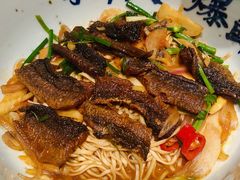 -李犟大爆鳝面·手工蟹黄包(湖滨西湖店)