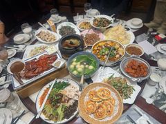 -蔼若春.传承三十年云南菜(金碧公园店)
