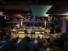-The ROOF (通盈中心店)