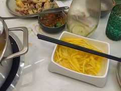 -喃喃椰·糟粕醋·椰子鸡火锅(七堡花园店)