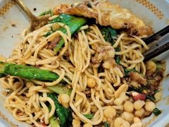 -呼啦面馆·头牌豌杂面(爱琴海店)