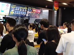 等位区-麦当劳(杭州文三路店)