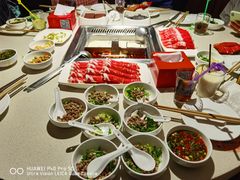 -海底捞火锅鲜切牛肉主题店(长寿路店)