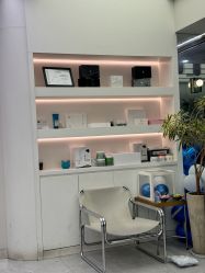 -PE SALON