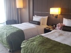 -上海滴水湖皇冠假日酒店