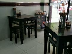 靠窗位-吴茂兴本帮面(百色路店)