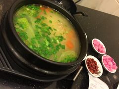 -苗乡米线(建军路店)