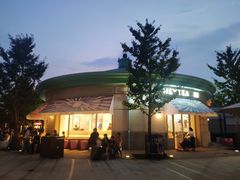 -喜茶(迪士尼小镇DP店)