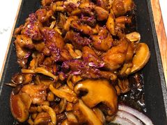 三杯蘑菇鸡-中8楼风尚云南菜(颐堤港店)