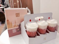 霸氣芝士草莓-奈雪的茶(市百一店)