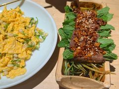 薄荷牛肉卷-一坐一忘云南菜(卓悦中心)