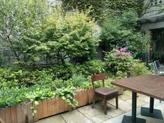 -河畔春天时尚餐厅