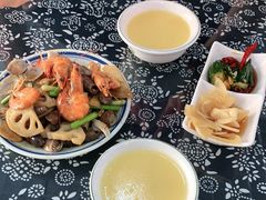 -八两八金·莱芜特色炒鸡(市南漳浦路店)