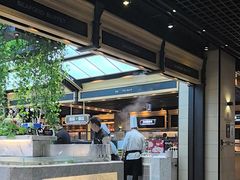 -川骄海鲜自助(王府井奥莱UP TOWN店原世界之花店)
