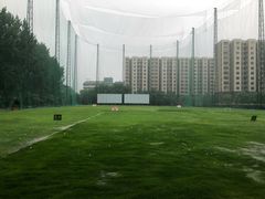 -仙霞高尔夫练习场-停车场