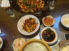 -富正毅三下锅·湘西韵味(天门山索道店)