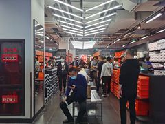 -NIKE上海青浦优选体验店