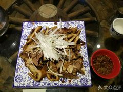 酱牛四样-赵记煎饼卷大葱(泰山大街店)