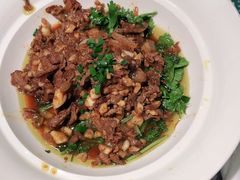 -黄泥岗·地道湖北菜(奥特莱斯店)