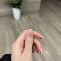 -米小兔美甲美睫