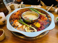 鸳鸯锅-周幺妹重庆老火锅(银泰城总店)