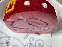 草莓红丝绒瑞士卷-星巴克臻选(苏州久光百货店)
